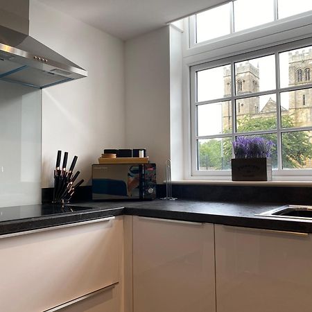 Stylish & Contemporary 2-Bed Townhouse - Parking - Wi-Fi - Netflix Apartment Worksop Exterior photo
