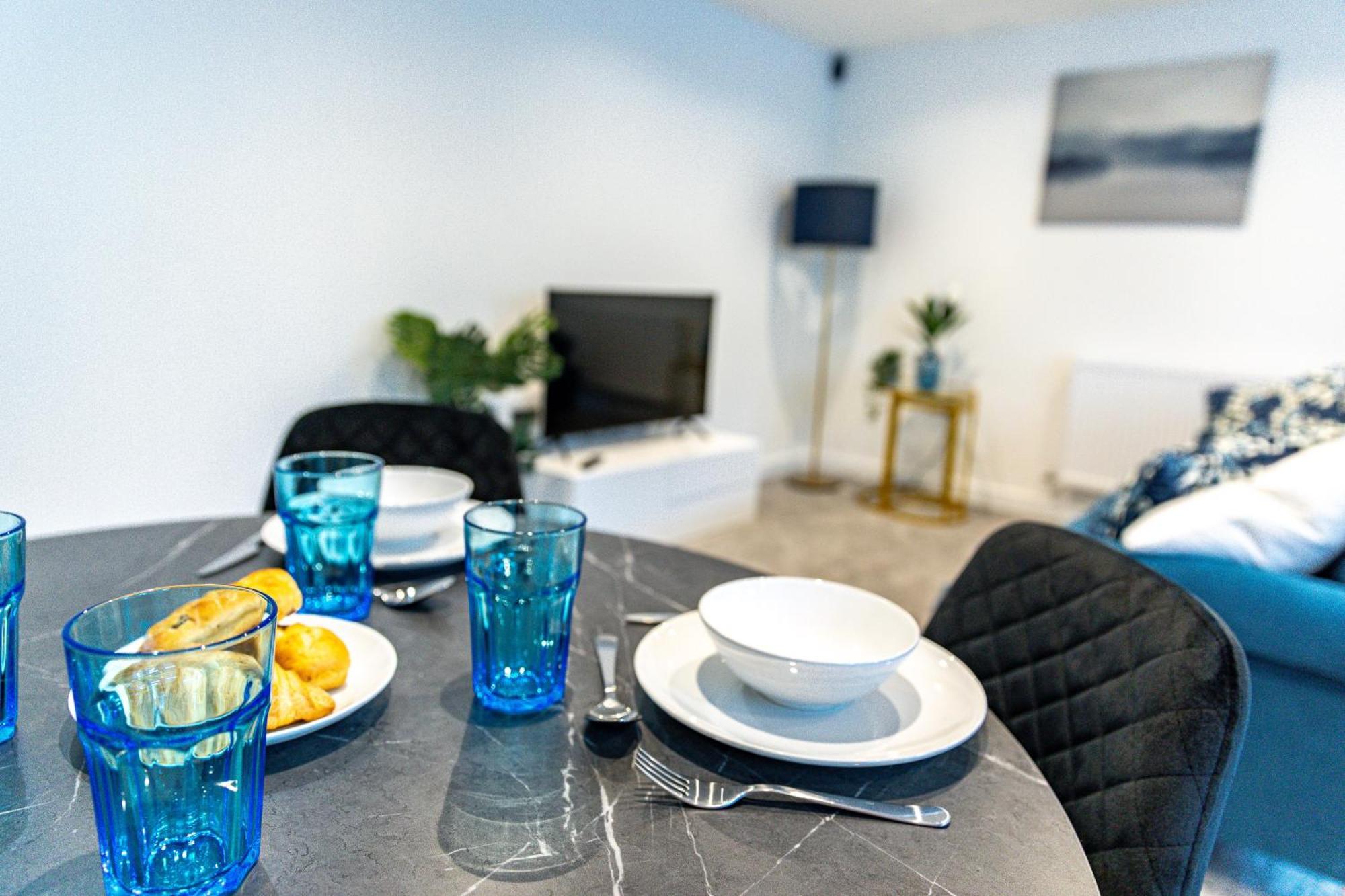 Stylish & Contemporary 2-Bed Townhouse - Parking - Wi-Fi - Netflix Apartment Worksop Exterior photo